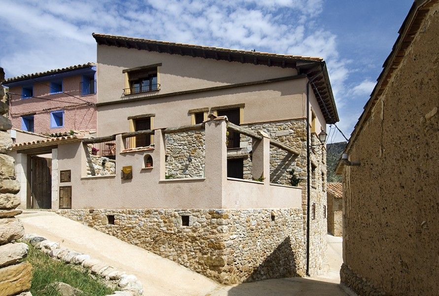 https://newex.headwater.com/holiday-hotels/?HolidayID=20&HotelID=67&HolidayName=Spain+%2D+Mainland-Spain+%2D+Maestrazgo+%2D+El+Cid+Country-&HotelName=El+Cid+Country">El Cid Country